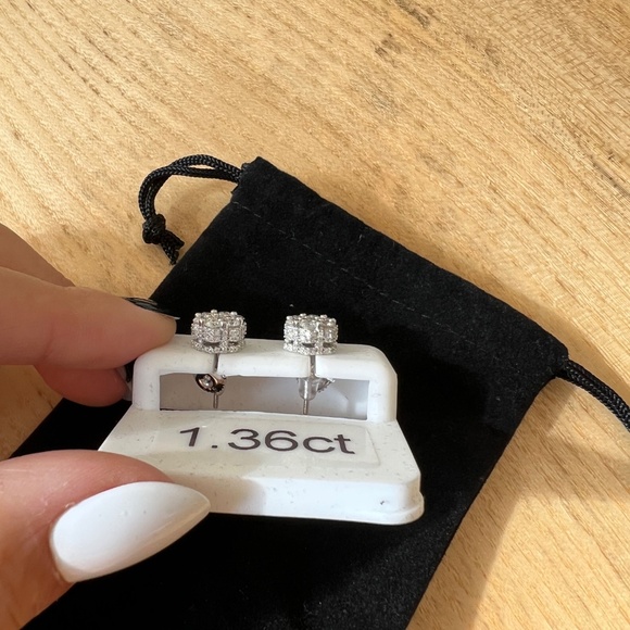 Moissanite Flower Stud Earrings – 1.36 CTW, VVS D Color – 925 Silver $400 Retail - Picture 3 of 6